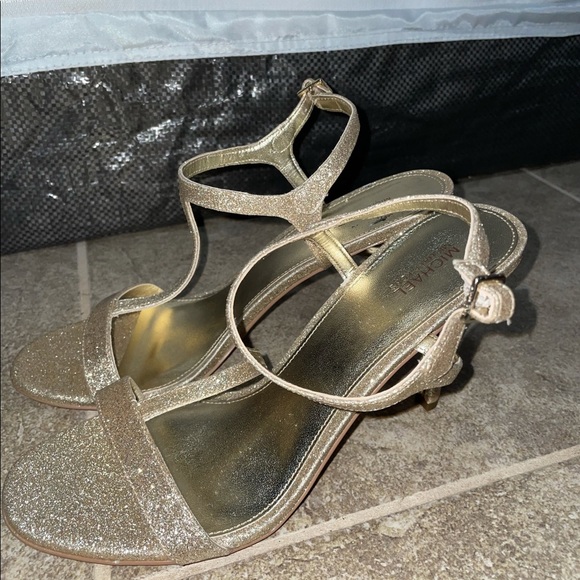 NWOT Michael Kors Gold Glitter Heels Size 8 - Picture 3 of 6